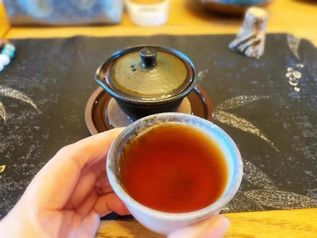 福鼎白茶属于什么茶类热性还是凉性，福鼎白茶属于什么茶类