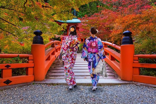 日本女人穿和服的意思，穿和服是为了什么？